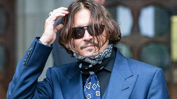 Джонни Деппа заметили в компании новой подруги