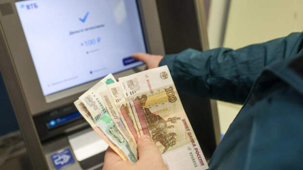 ВТБ: треть россиян в ближайшие 3–5 лет будет копить на депозитах