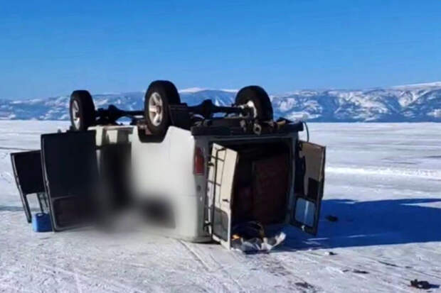 ТАСС: в перевернувшейся на Байкале машине было 10 туристов из Китая