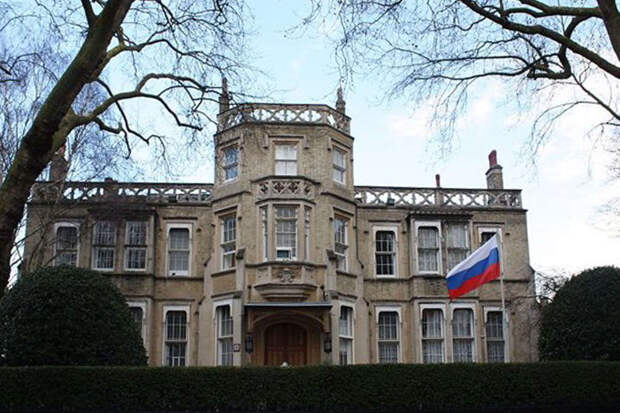 Российское посольство считает, что санкции навредят развитию самой Британии