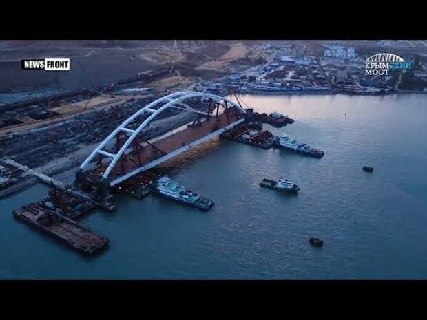Автодорожная арка доставлена и установлена на Крымский мост
