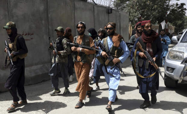 Видео и фотографии свидетельствуют о насилии талибов по всему Афганистану