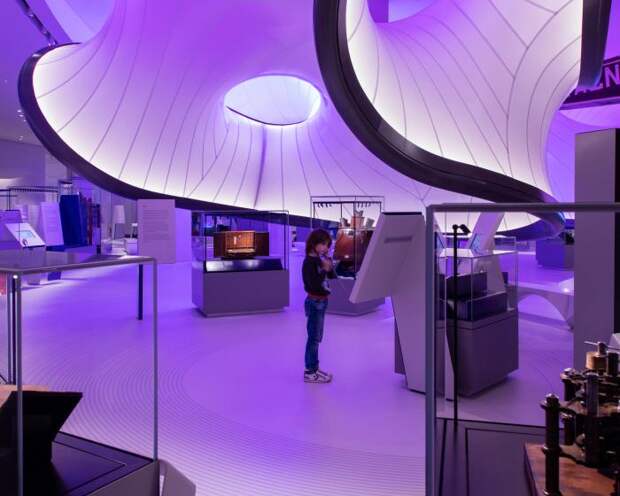 Галерея Уинтон: Математика от Zaha Hadid Architects (21 фото) Галерея Уинтон: Математика от Zaha Hadid Architects (21 фото)