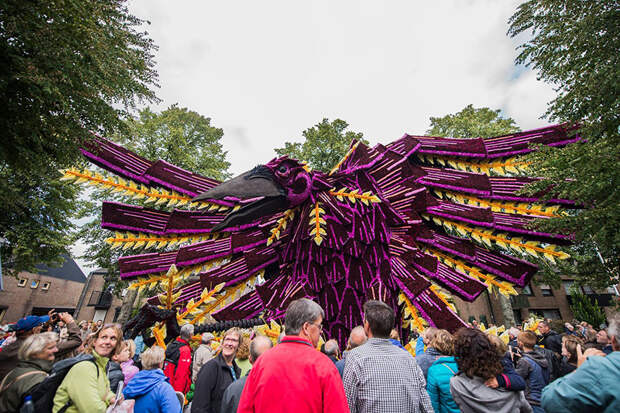 van-gogh-flower-parade-floats-corso-zundert-netherlands-21