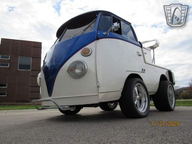 Очень мощный грузовичок, созданный из минивэн Volkswagen T1