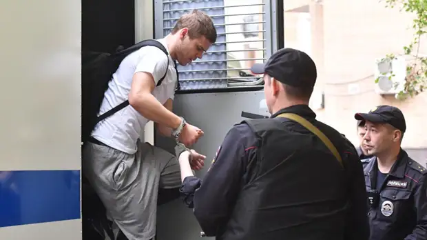 Кокорина и Мамаева доставили в Пресненский суд