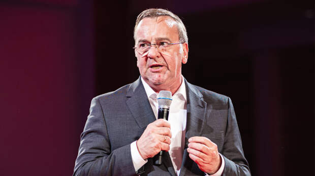 Германия ответила на требование Трампа направить корабли в Ормузский пролив