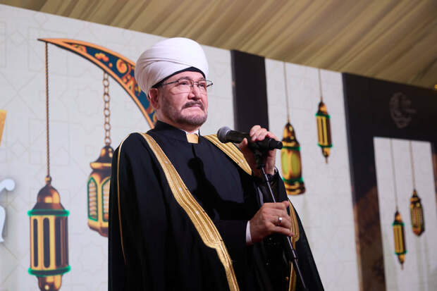 Равиль Гайнутдин поздравил Казань с получением статуса культурной столицы исламского мира