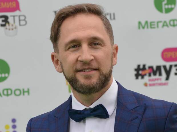 Актер Оскар Кучера вступился за попавшего в голый скандал Дмитрия Диброва