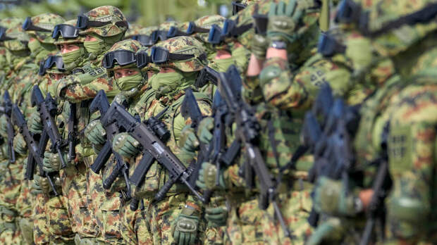 Вучич анонсировал военные учения Сербии с НАТО в мае