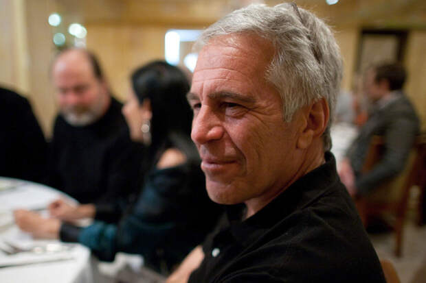 "Осторожно, новости" сообщили о новом романе Пелевина об Эпштейне