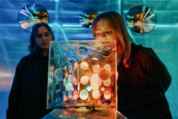 На выставке «Свет и Музыка. Экспериментальная эстетика СССР и новые медиа»