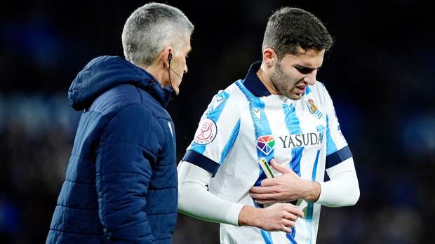 Кержаков объяснил травмы Захаряна в «Реале Сосьедад»: «Насколько футбол отличается от России»