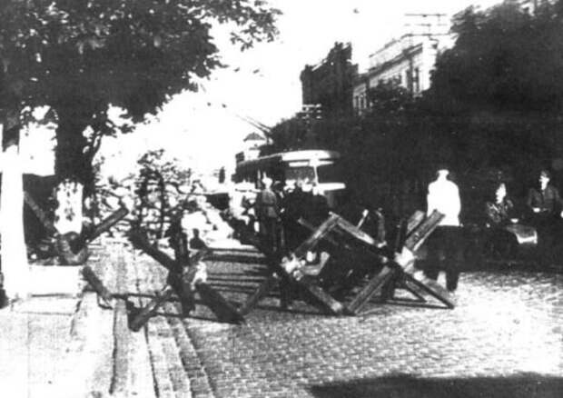 11 июля началась героическая, но очень трагичная оборона Киева