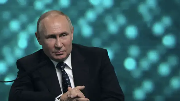 Путин поздравил работников налоговых органов с профессиональным праздником