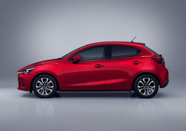 Mazda показала новую «двойку» - Фото 2