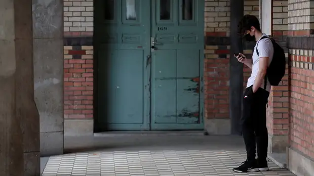 Психолог Крушинских перечислила способы справиться с чувством одиночества