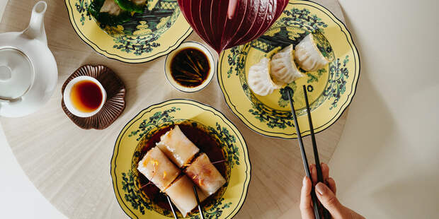 Никуда не едем: новые рестораны Москвы, где можно попробовать китайскую, грузинскую и дубайскую кухни