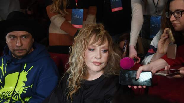 "Миссия выполнена": имя Аллы Пугачевой упоминается в файлах Эпштейна