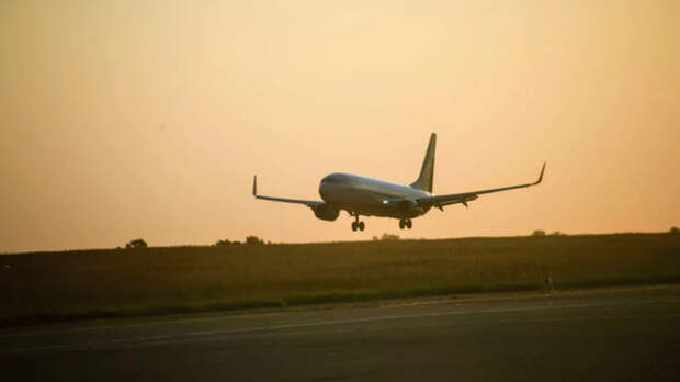 Жители Барнаула смогут улететь в Камрань с конца марта