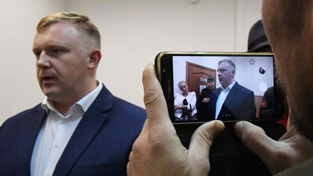 В Приморье депутат подал заявление в СК на губернатора 