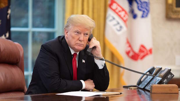 Трамп и Зеленский провели телефонный разговор, он продолжался около часа