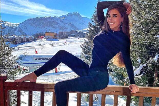 Анна Бузова пожалела о публичном заявлении о беременности