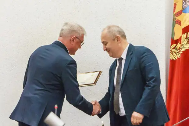 В Могилеве наградили победителей областного конкурса на лучшую организацию по охране труда и производственного травматизма.