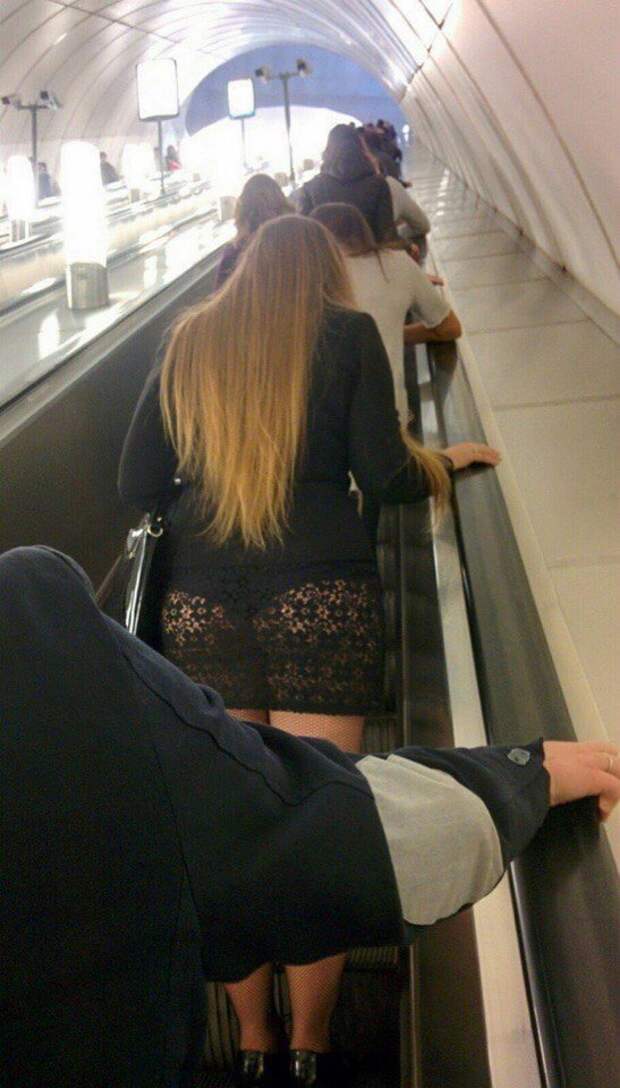 Девушки. Вид со спины Девушки. Вид со спины
