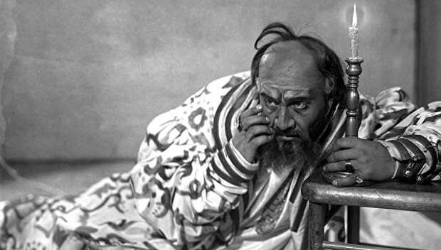 Николай Симонов в роли Бориса Годунова, 1934 год (https://cdn24.img.ria.ru)