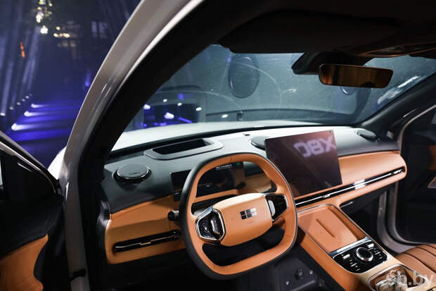 Представлен Belgee X80: новинку показали в Минске, но в Россию её пока везти не собираются