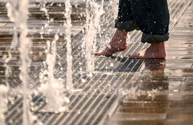 В Москве отказались прогнозировать начало купального сезона