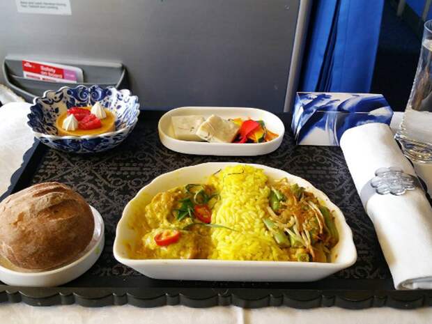 loukas-favorite-foolproof-plane-food-is-curry-because-it-maintains-its-flavor