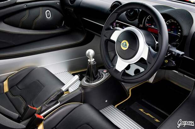 Lotus Exige для фанатов «Формулы-1» (20 фото)