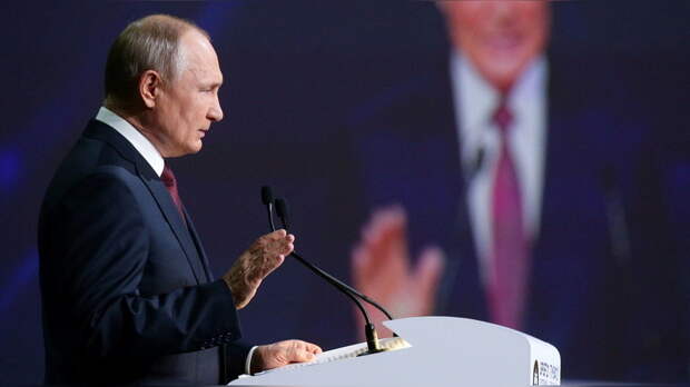 Американский политолог: Россия зажата между геополитической необходимостью и экономической реальностью