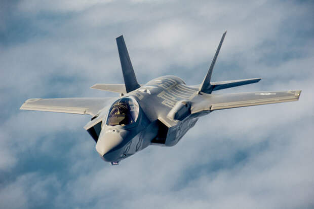 ВВС США признались в поражении: их «консервным банкам» далеко до авиации России