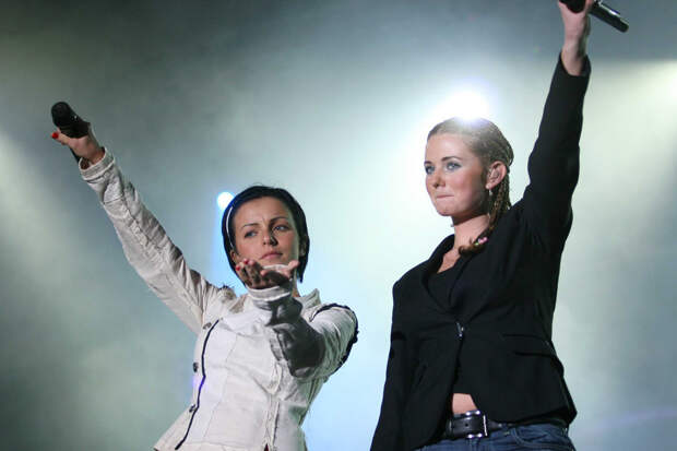 Тейлор Свифт свергнута с вершины стримингов, а t. A. T. u. неожиданно туда взлетели