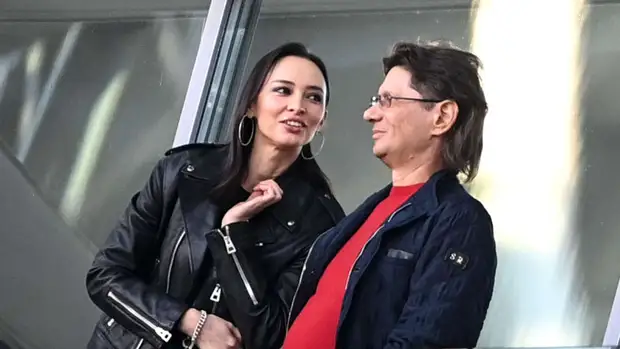 Уткин: Зарема Салихова снова открыла блог, мы движемся в сторону треша и фарса