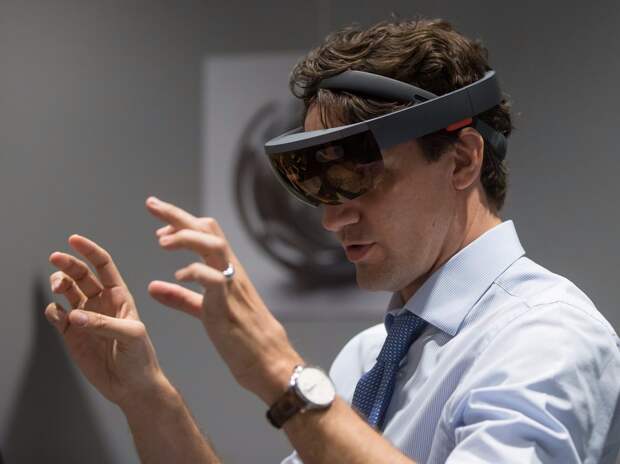 justin-trudeau-hololens