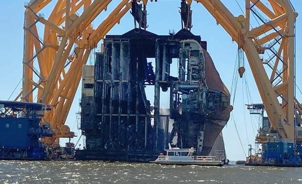 Грузовой Корабль "Golden Ray" спустя полтора года.