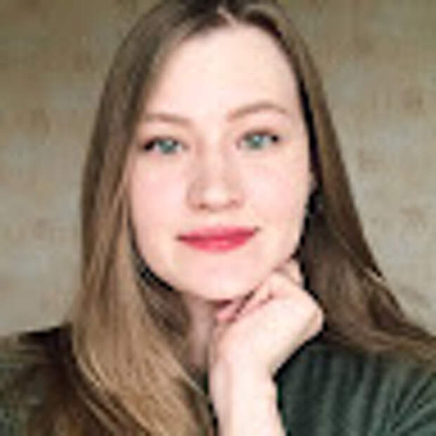 Лиза Захарова