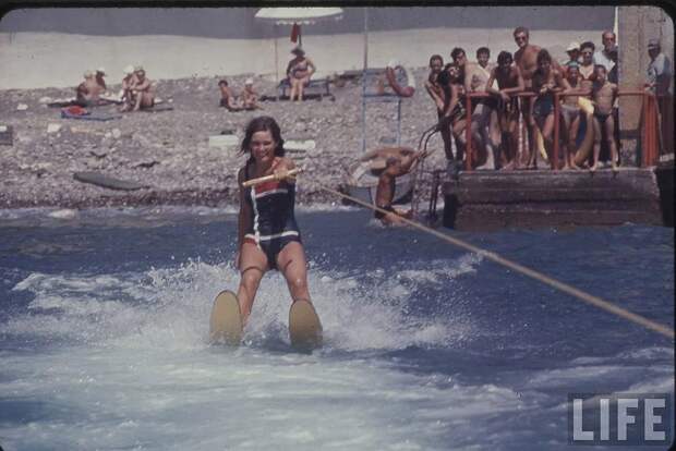 sovietyouth16 Советская молодежь 60 х на пляже: фотографии Билла Эпприджа