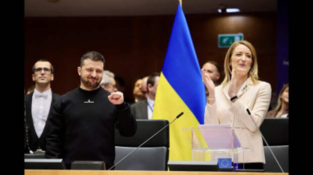 Зеленский рассказал о планах «А» и «Б» для Украины: завершить войну в этом году или найти $120 млрд Зеленский рассказал о планах «А» и «Б» для Украины: завершить войну в этом году или найти $120 млрд