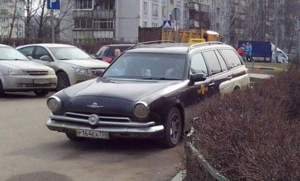 Опаздываешь на работу? Возьми такси!