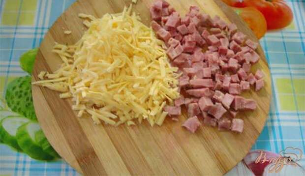 Салат с ветчиной и сыром