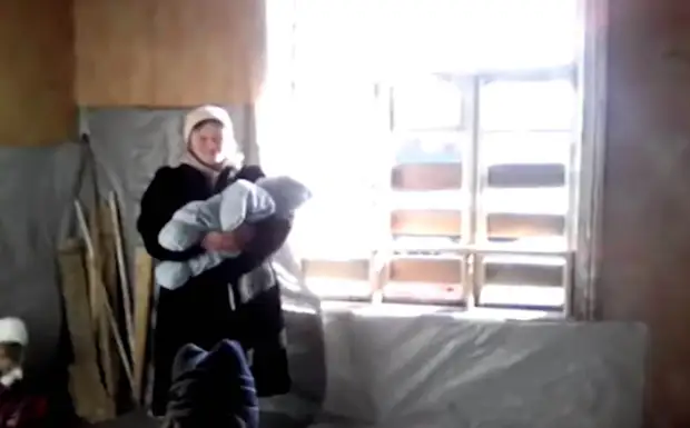 «Надоело это унижение»: беженцы из Донбасса борются за возвращение пятерых детей, изъятых опекой