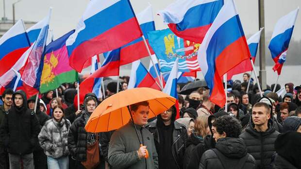 Путин подчеркнул важность Дня народного единства для суверенитета России