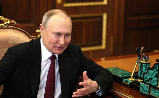 Путин призвал возобновить программу полетов на Луну и планеты: нужно осваивать космос