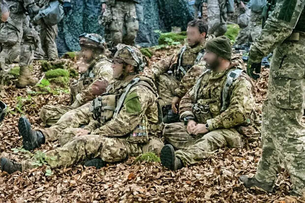На Южнодонецком направления взяли в плен группу из десяти украинских военных