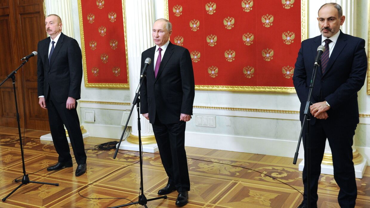 Стратегическая игра в Закавказье: О чем договорились Путин, Алиев и Пашинян Стратегическая игра в Закавказье: О чем договорились Путин, Алиев и Пашинян